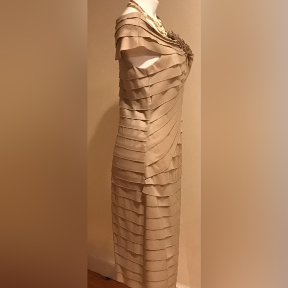 Cartise Tan Midi Vertical LaceTiered Layered Formal Dress Size 10 Zip In Back - Picture 4 of 13